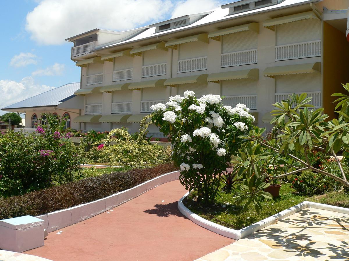 Appart' hôtel Montjoyeux Les Vagues Cayenne Exterior foto